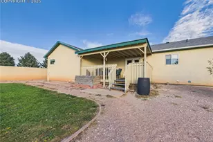 1253 N Stratton Dr, Pueblo West, CO 81007 - Photo 36