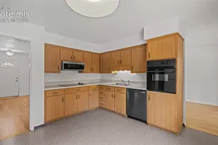 2406 N Circle Dr, Colorado Springs, CO 80909 - Photo 12