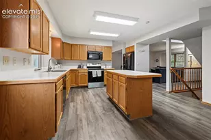 7841 Scarborough Dr, Colorado Springs, CO 80920 - Photo 4