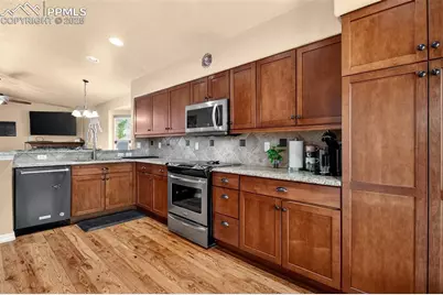 6408 Butch Cassidy Boulevard, Colorado Springs, CO 80923 - Photo 6