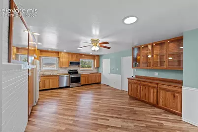 626 Pioneer Lane, Colorado Springs, CO 80904 - Photo 8