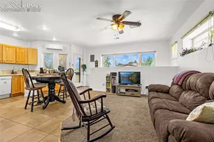 211 Vercelli Dr, Pueblo, CO 81005 - Photo 4