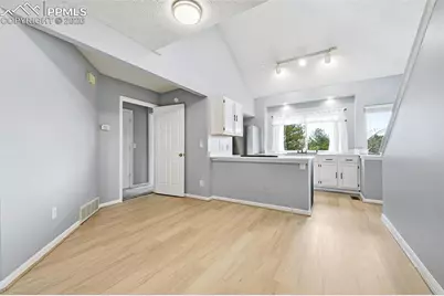 365 Autumn Ridge Circle #A, Colorado Springs, CO 80906 - Photo 8