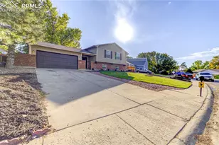 4230 Blueflax Dr, Pueblo, CO 81001 - Photo 2