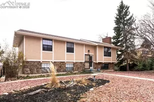 5425 Zapato Dr, Colorado Springs, CO 80917 - Photo 2