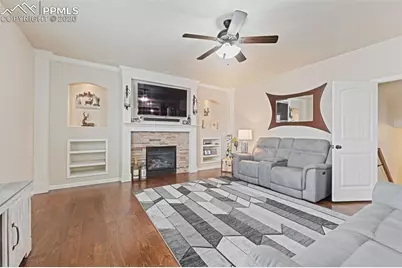 10202 Abrams Drive, Colorado Springs, CO 80925 - Photo 6