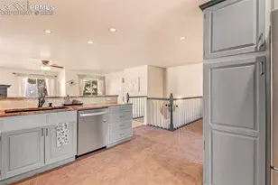 150 Luxury Ln, Colorado Springs, CO 80921 - Photo 6