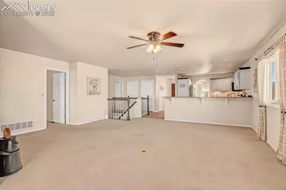 150 Luxury Lane, Colorado Springs, CO 80921 - Photo 10