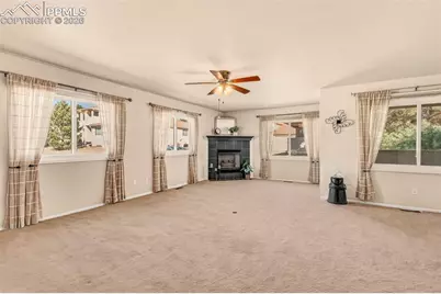 150 Luxury Lane, Colorado Springs, CO 80921 - Photo 8