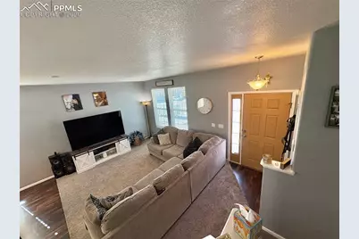 2159 Creekridge Point, Colorado Springs, CO 80910 - Photo 6