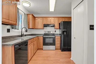 2815 Sage Street, Colorado Springs, CO 80907 - Photo 10