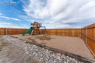 995 N Matt Dr, Pueblo, CO 81007 - Photo 42