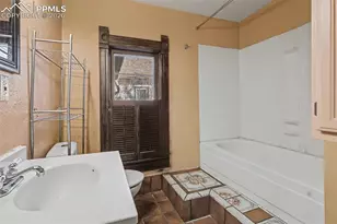 1513 W Cucharras St, Colorado Springs, CO 80904 - Photo 12