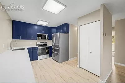 605 S Alton Way #12C, Denver, CO 80247 - Photo 4