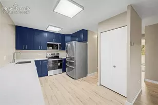 605 S Alton Way, Denver, CO 80247 - Photo 4