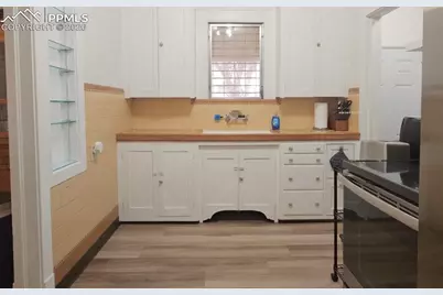 1513 E 4th Street, Pueblo, CO 81001 - Photo 6