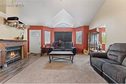 321 W Linden Avenue, Pueblo, CO 81007 - Photo 6