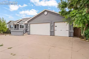 321 W Linden Ave, Pueblo, CO 81007 - Photo 2