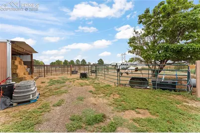 321 W Linden Avenue, Pueblo, CO 81007 - Photo 4