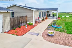 21406 Chesley Dr, Calhan, CO 80808 - Photo 4