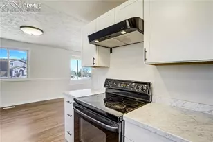 2405 Piros Dr, Colorado Springs, CO 80915 - Photo 8