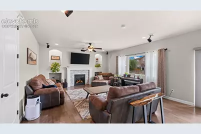 7643 Peachleaf Drive, Colorado Springs, CO 80925 - Photo 6