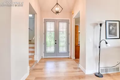 7074 Oak Valley Drive, Colorado Springs, CO 80919 - Photo 4