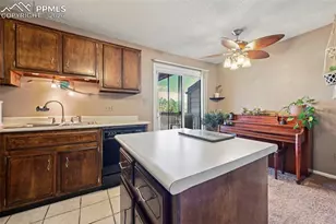 5568 Dunbar Ct, Colorado Springs, CO 80918 - Photo 10