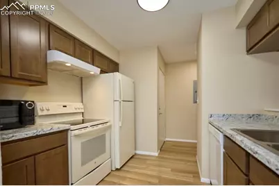 1708 Sawyer Way #176, Colorado Springs, CO 80915 - Photo 6