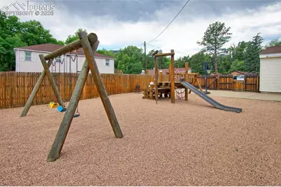 1015 W Cheyenne Road, Colorado Springs, CO 80906 - Photo 2
