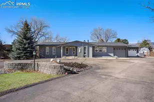 6934 Cedarwood Cir, Colorado Springs, CO 80918 - Photo 2