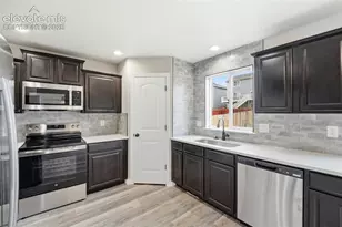 10885 Matta Dr, Colorado Springs, CO 80925 - Photo 4