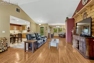 1131 Pikes Peak Dr, Divide, CO 80814 - Photo 4