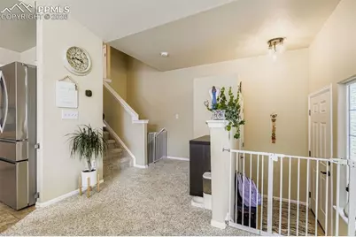 10460 Deer Meadow Circle, Colorado Springs, CO 80925 - Photo 4