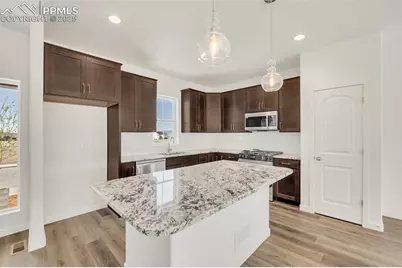 8156 Manor House Way, Colorado Springs, CO 80908 - Photo 10