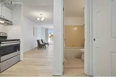 6254 Village Lane, Colorado Springs, CO 80918 - Photo 16