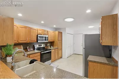 3138 Soaring Bird Circle, Colorado Springs, CO 80920 - Photo 8