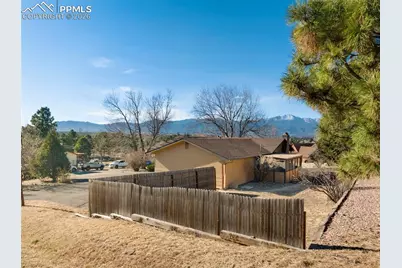 4770 Diamond Drive, Colorado Springs, CO 80918 - Photo 24