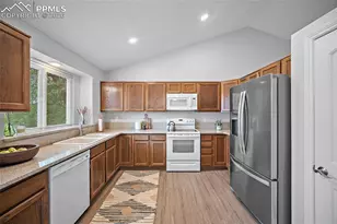 6525 Leesburg Rd, Colorado Springs, CO 80922 - Photo 14