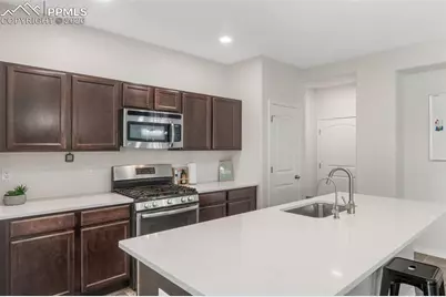 3651 Desert Willow Lane, Colorado Springs, CO 80925 - Photo 12