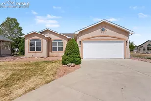 219 E Linden Ave, Pueblo, CO 81007 - Photo 1