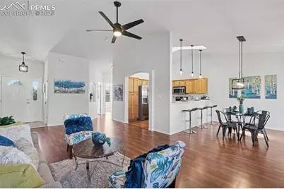 219 E Linden Avenue, Pueblo, CO 81007 - Photo 8