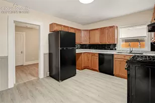 2723 Wood Ave, Colorado Springs, CO 80909 - Photo 6