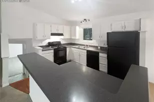 3634 Trailcliff Pl, Colorado Springs, CO 80906 - Photo 2