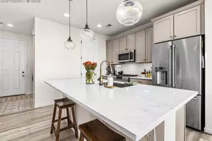 8069 Buffalo Horn Dr, Colorado Springs, CO 80925 - Photo 4