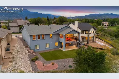 1971 Mesa Park View, Colorado Springs, CO 80904 - Photo 2