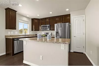 6503 Weiser Drive, Colorado Springs, CO 80925 - Photo 10