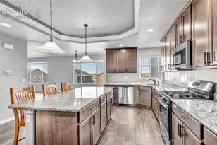 7585 Bonterra Ln, Colorado Springs, CO 80925 - Photo 6