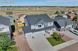 7585 Bonterra Ln, Colorado Springs, CO 80925 - Photo 2