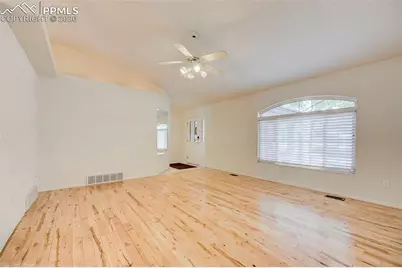 433 W Fairway Drive, Pueblo, CO 81007 - Photo 8